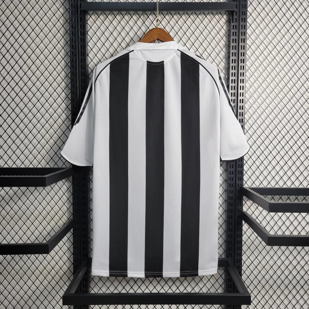 Newcastle Masculino 04/06 Retro - Torcedor — imagem 5