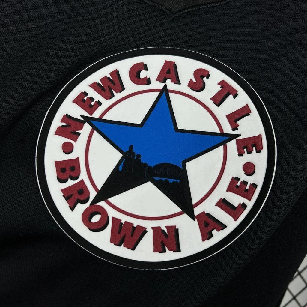 Newcastle Masculino 95/96 Retro - Torcedor — imagem 4