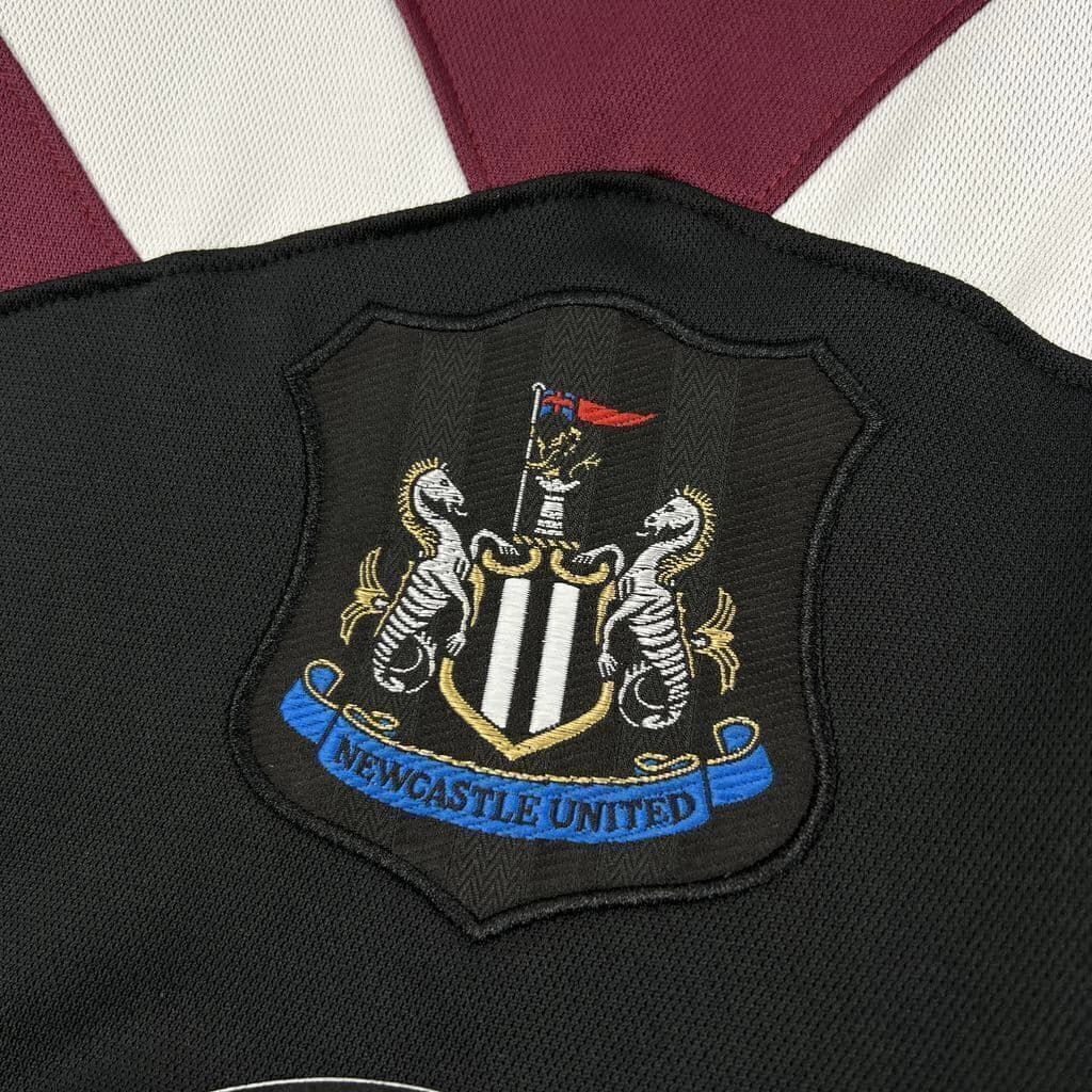 Newcastle Masculino 95/96 Retro - Torcedor — imagem 5