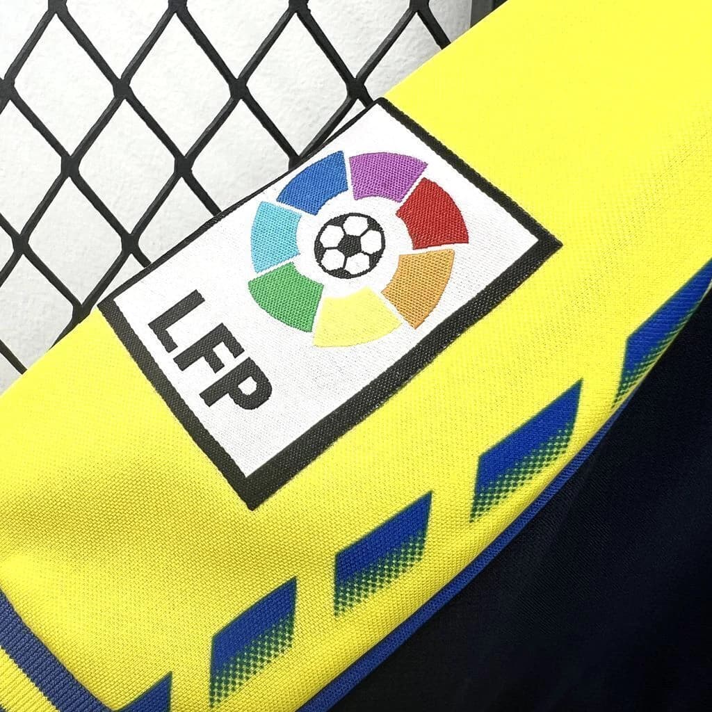 Cadiz Estilo Retrô Masculino 25/26 Home I - Torcedor — imagem 4